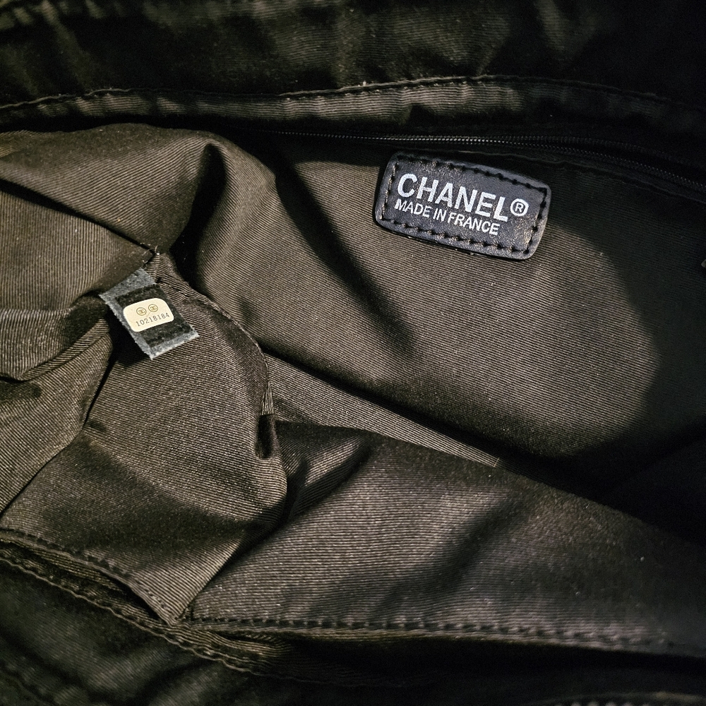 Chanel Tan Canvas Tote Bag - Picture 7 of 15